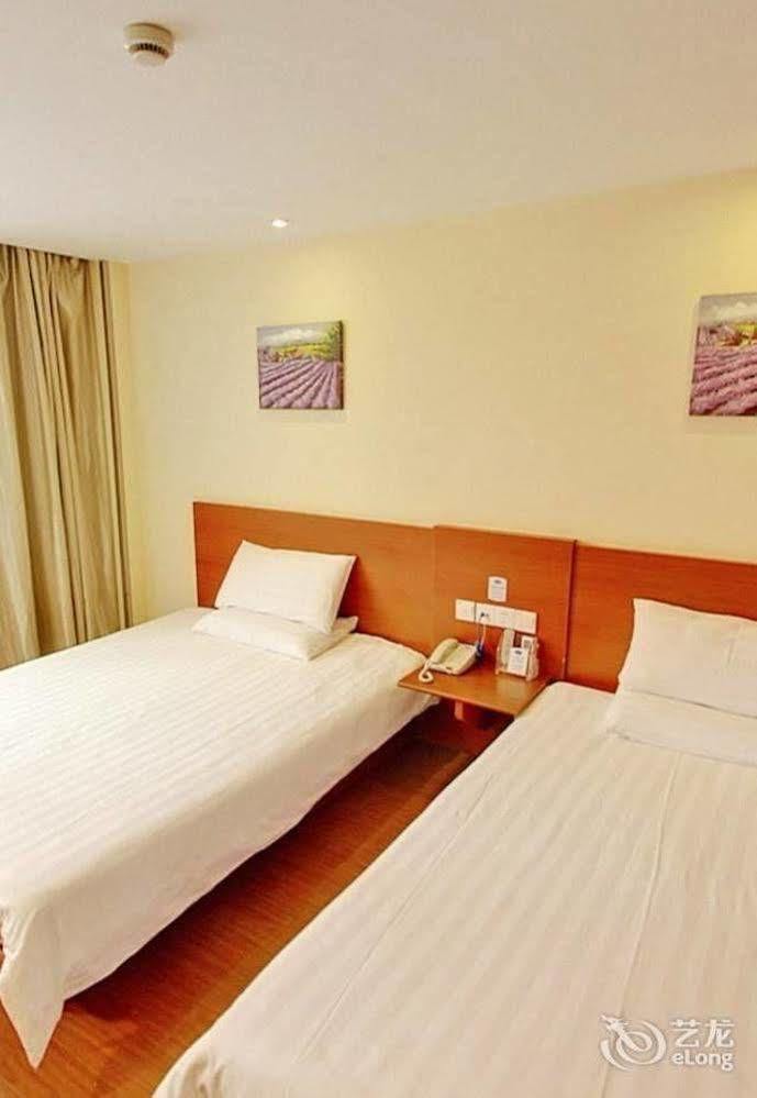 Hanting Express Shanghai Lujiazui Minsheng Road Екстериор снимка