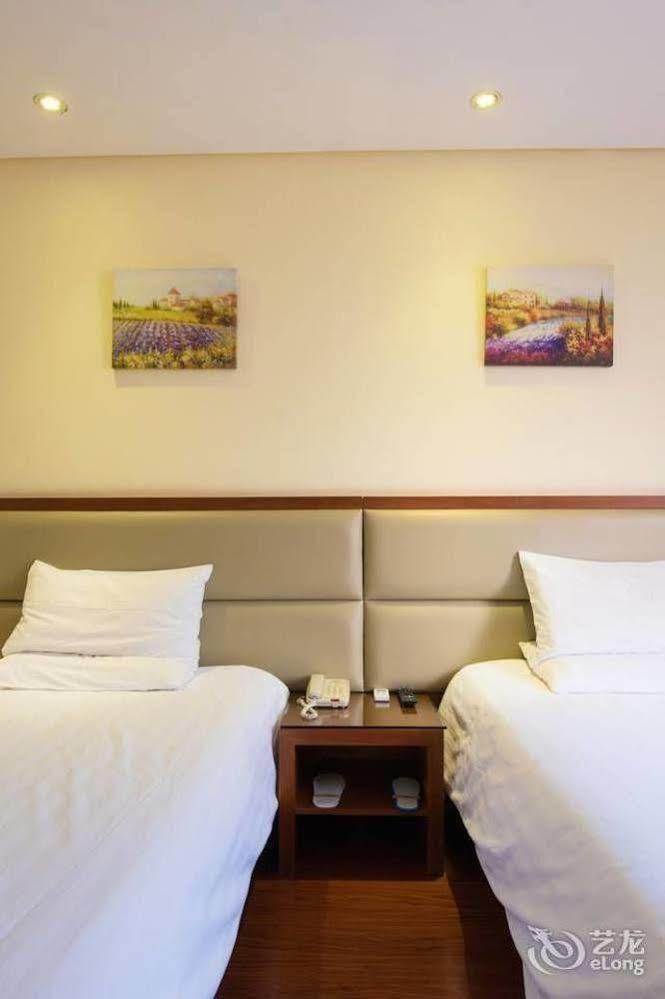 Hanting Express Shanghai Lujiazui Minsheng Road Екстериор снимка