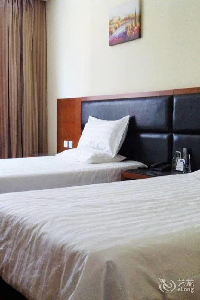 Hanting Express Shanghai Lujiazui Minsheng Road Екстериор снимка